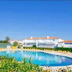 Oasis Park Condo, Pool & Jacuzzi, Free Parking Apartament Portimão