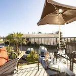 Oasis Park Condo, Pool & Jacuzzi, Free Parking * 波尔蒂芒