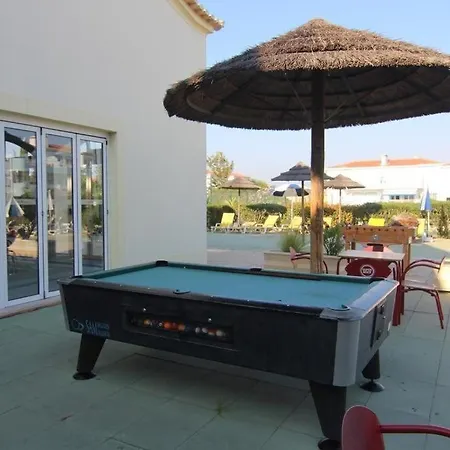Lägenhet Oasis Park Condo, Pool & Jacuzzi, Free Parking *