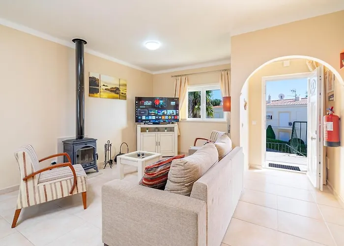 Apartment Oasis Park Condo, Pool & Jacuzzi, Free Parking Portimao