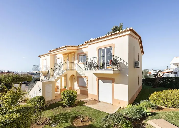 Apartment Oasis Park Condo, Pool & Jacuzzi, Free Parking *