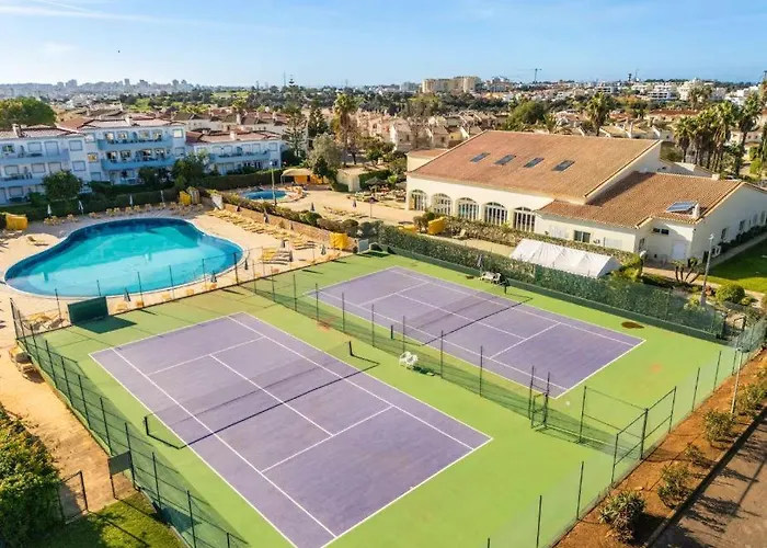 Apartment Oasis Park Condo, Pool & Jacuzzi, Free Parking *