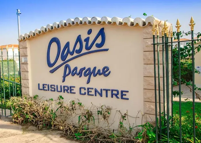 Oasis Park Condo, Pool & Jacuzzi, Free Parking Apartment Portimao