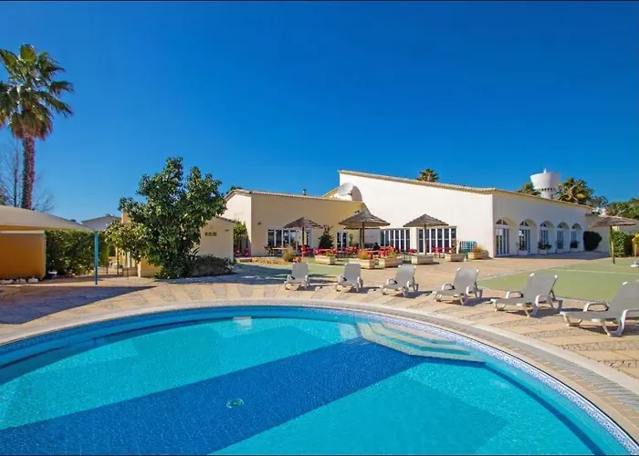 Oasis Park Condo, Pool & Jacuzzi, Free Parking