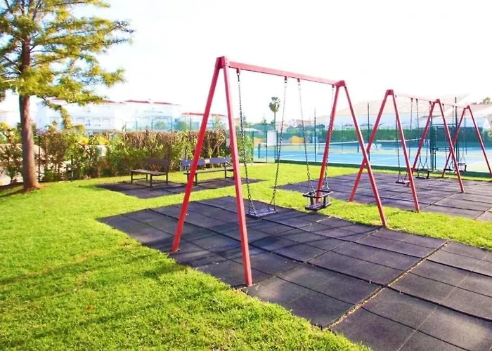 Oasis Park Condo, Pool & Jacuzzi, Free Parking Apartment *