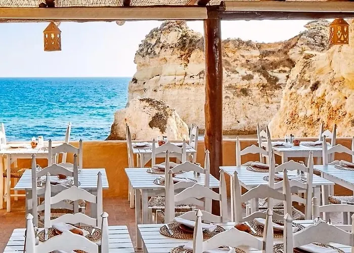 Oasis Park Condo, Pool & Jacuzzi, Free Parking Apartment *